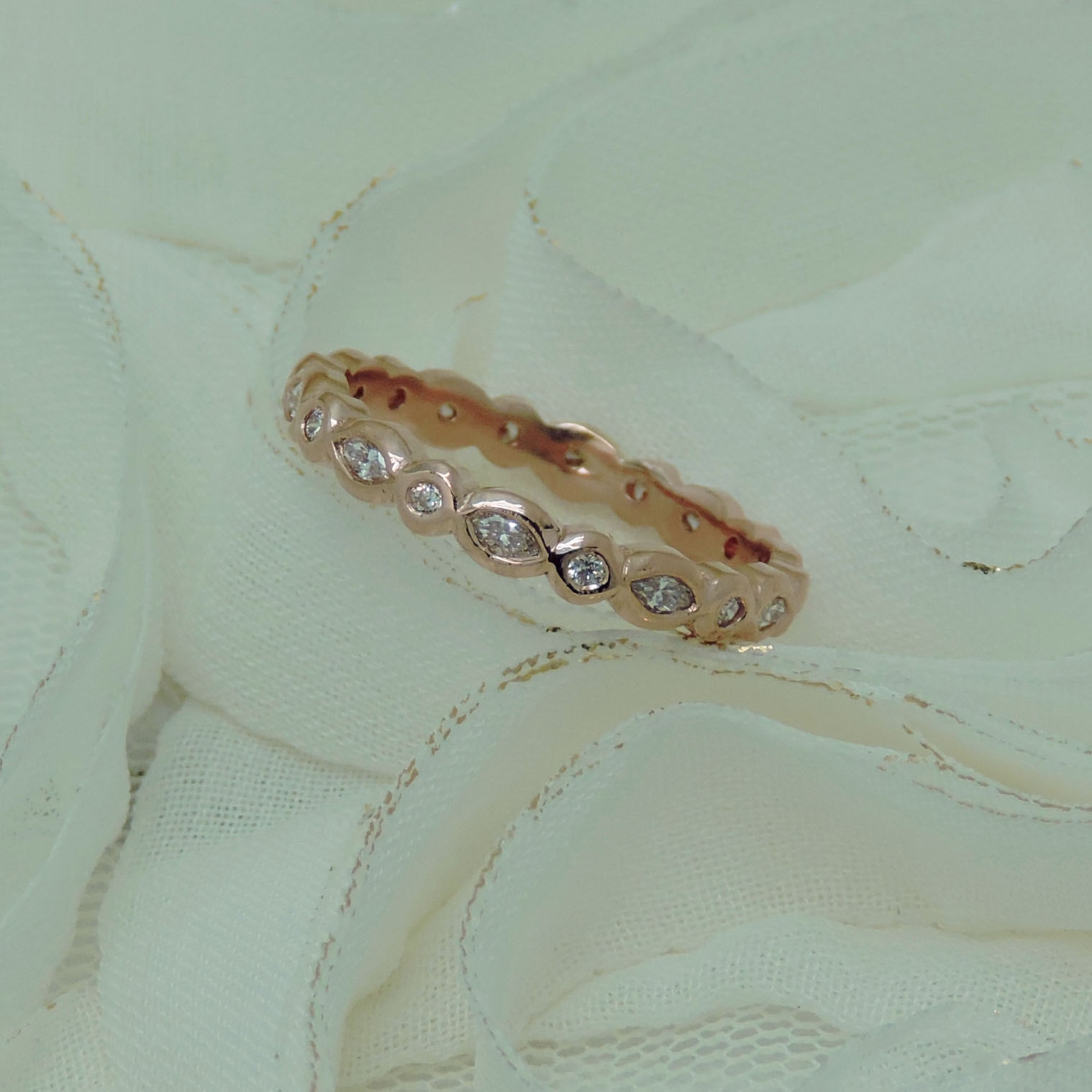 Rose Gold Ring with Moissanite