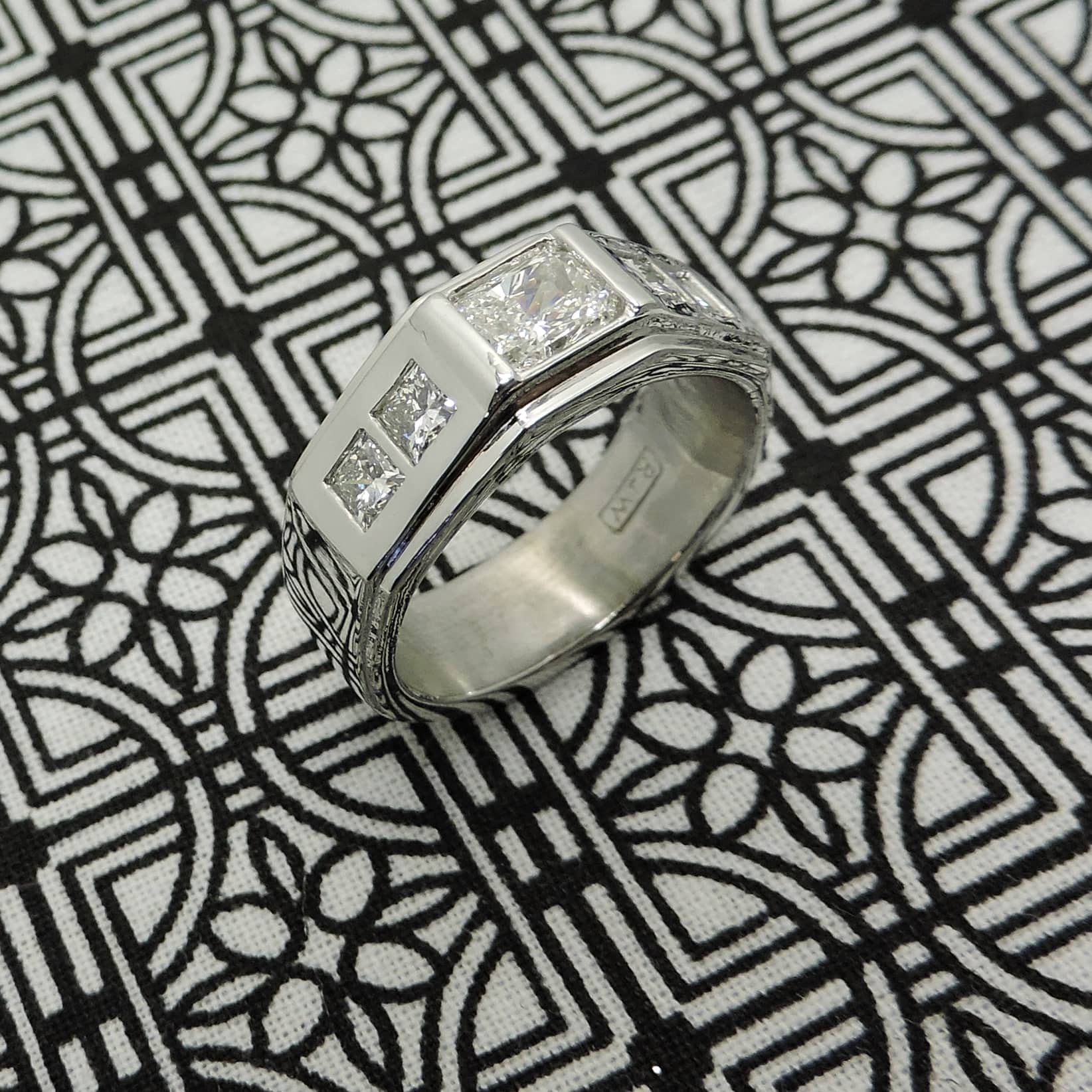 Men's Radiant Cut Wedding Ring